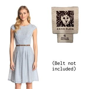 Anne Klein Cream and Blue Garment‎